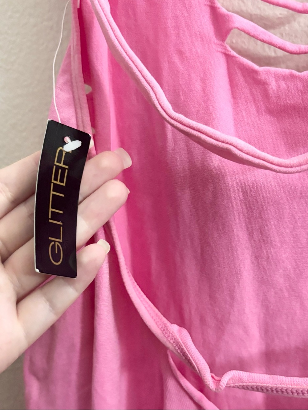 5/$15 🩷 MUST BUNDLE GLITTER Pink Cutout Tank Top - Picture 5 of 6